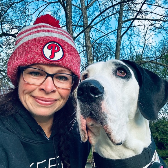 Meet your Posher, Laura - Picture 2 of 2